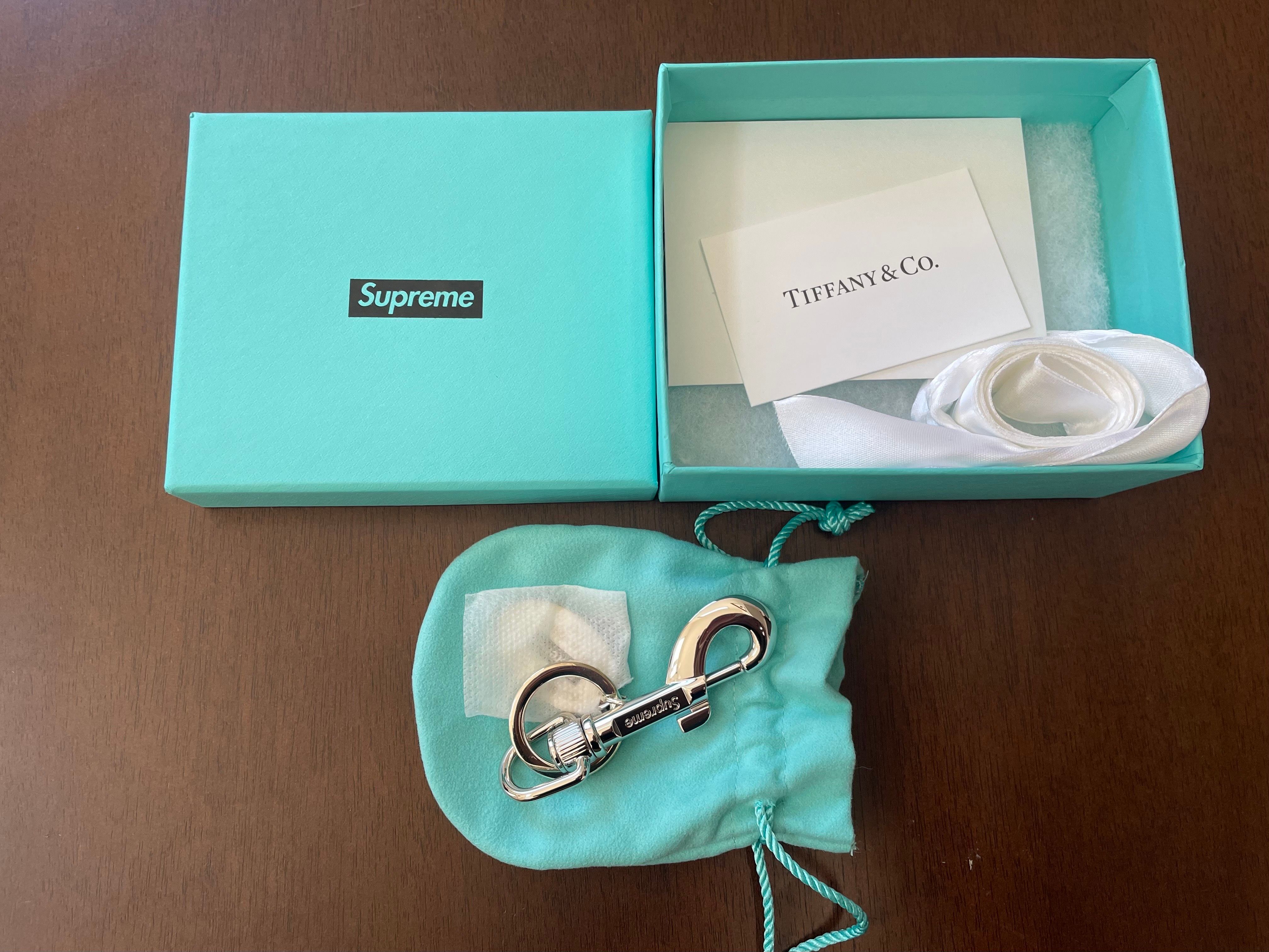 Supreme / Tiffany & Co. Return to Tiffany Oval Tag Keyring "Silver"