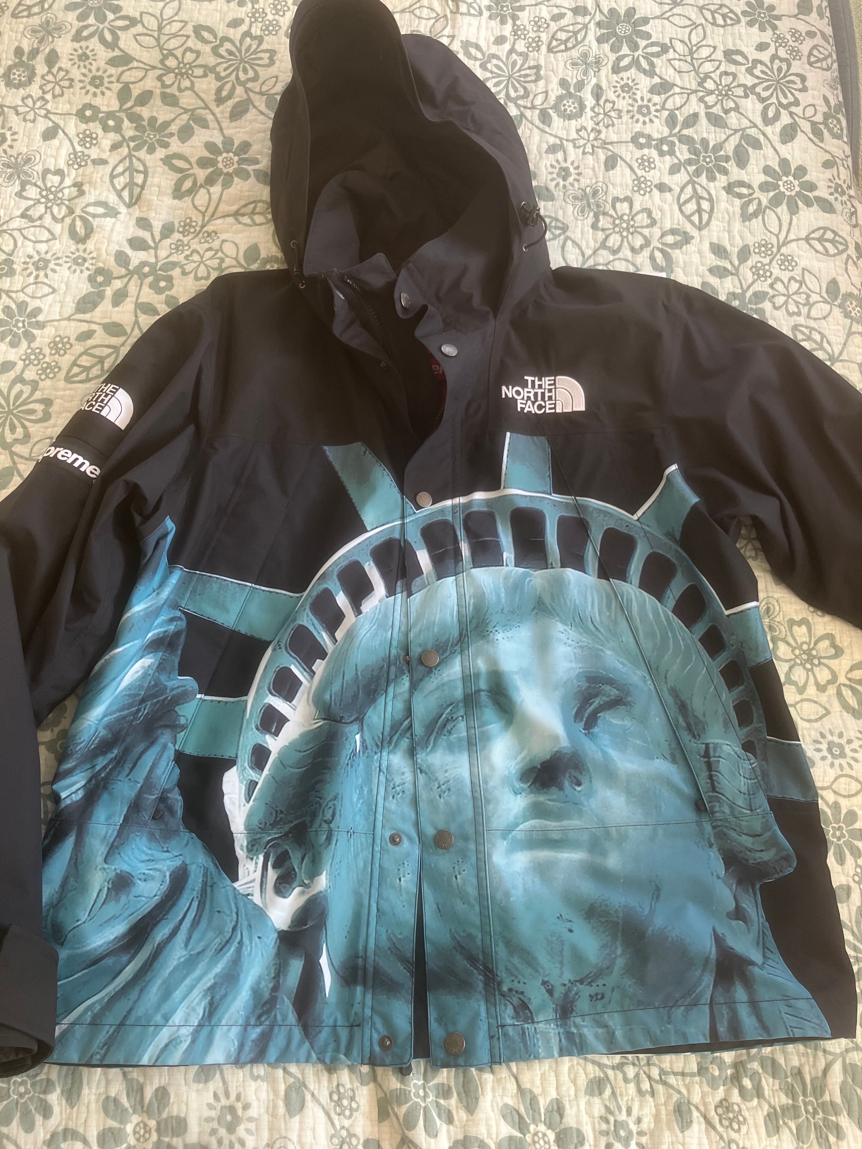Supreme x The North Face Statue of Liberty Mountain Jacket "Black"