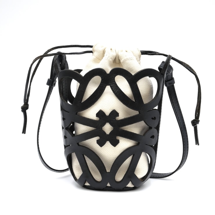 LOEWE(ロエベ)アナグラム カットアウト ポケット ショルダーバッグ ポシェット 巾着バッグ ブラック レザー キャンバス ナチュラル レディース 斜め掛け ミニバッグ【中古】