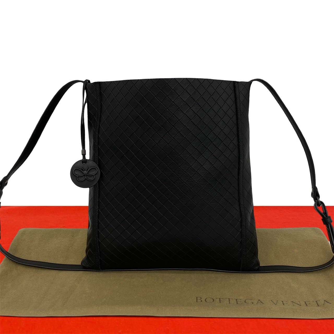 BOTTEGA VENETA ボッテガヴェネタ イントレッチオ ミラージュ レザー ショルダーバッグ ブラック
76686
