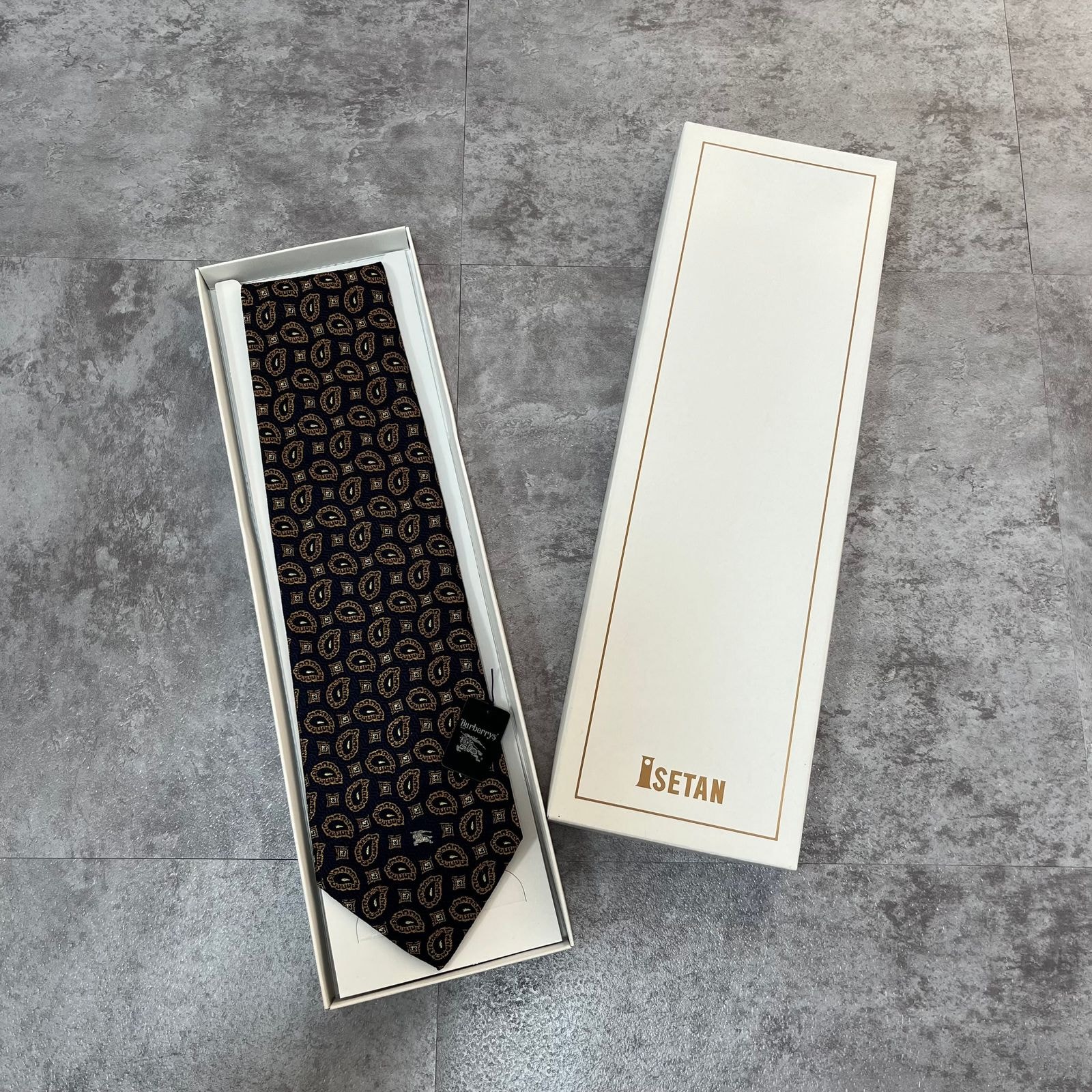 バーバリー ネクタイ メンズ