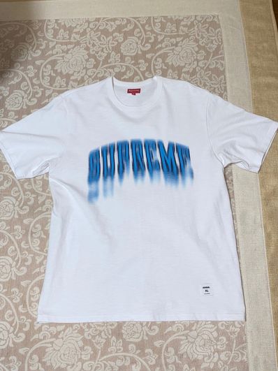 Supreme Blurred Arc S/S Top "White"