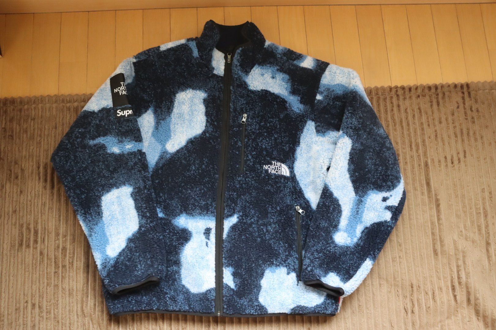 Supreme x The North Face Bleached Denim Print Fleece Jacket "Indigo"