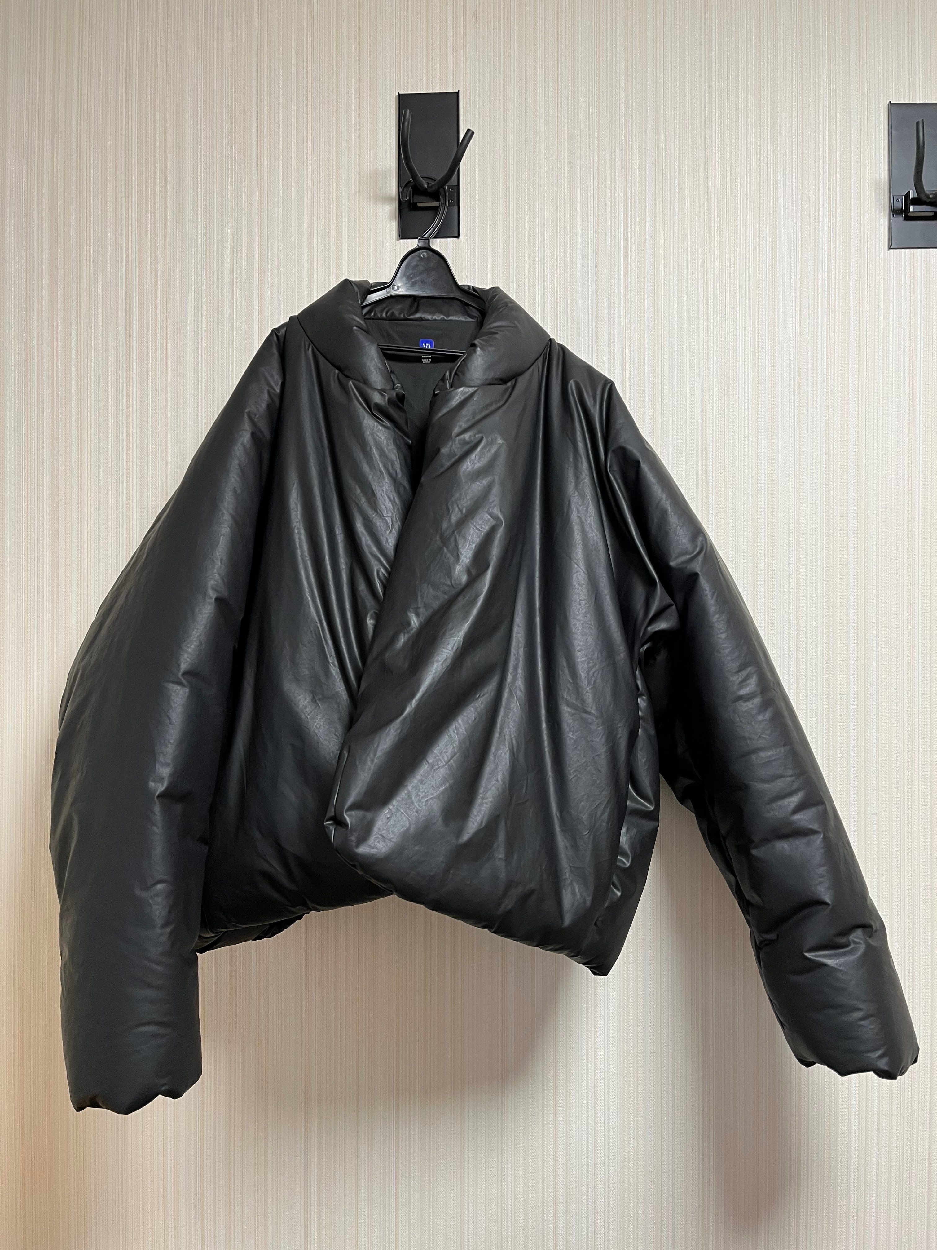 Yeezy Gap Round Jacket "Black"