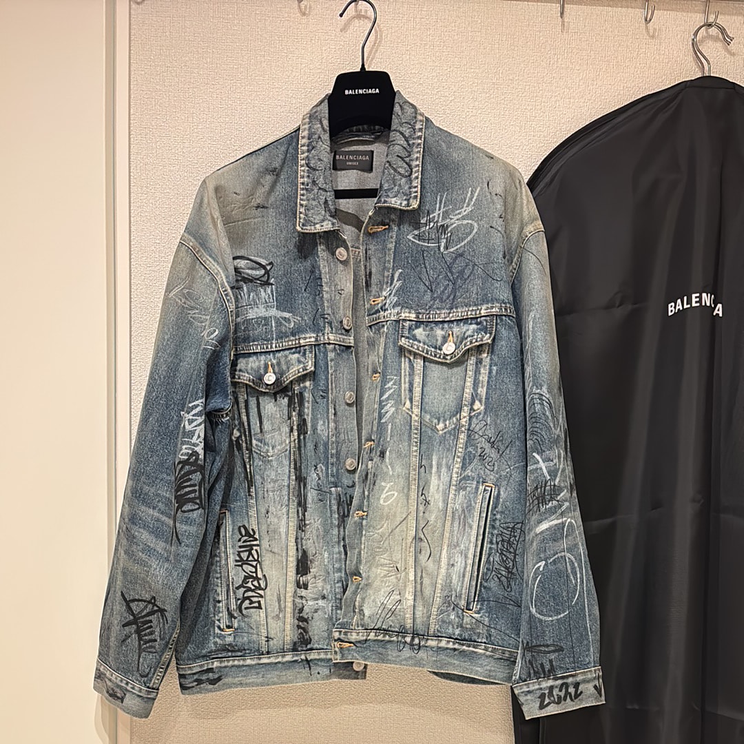 BALENCIAGA WMNS Graffiti Oversized Jacket "Light Blue"