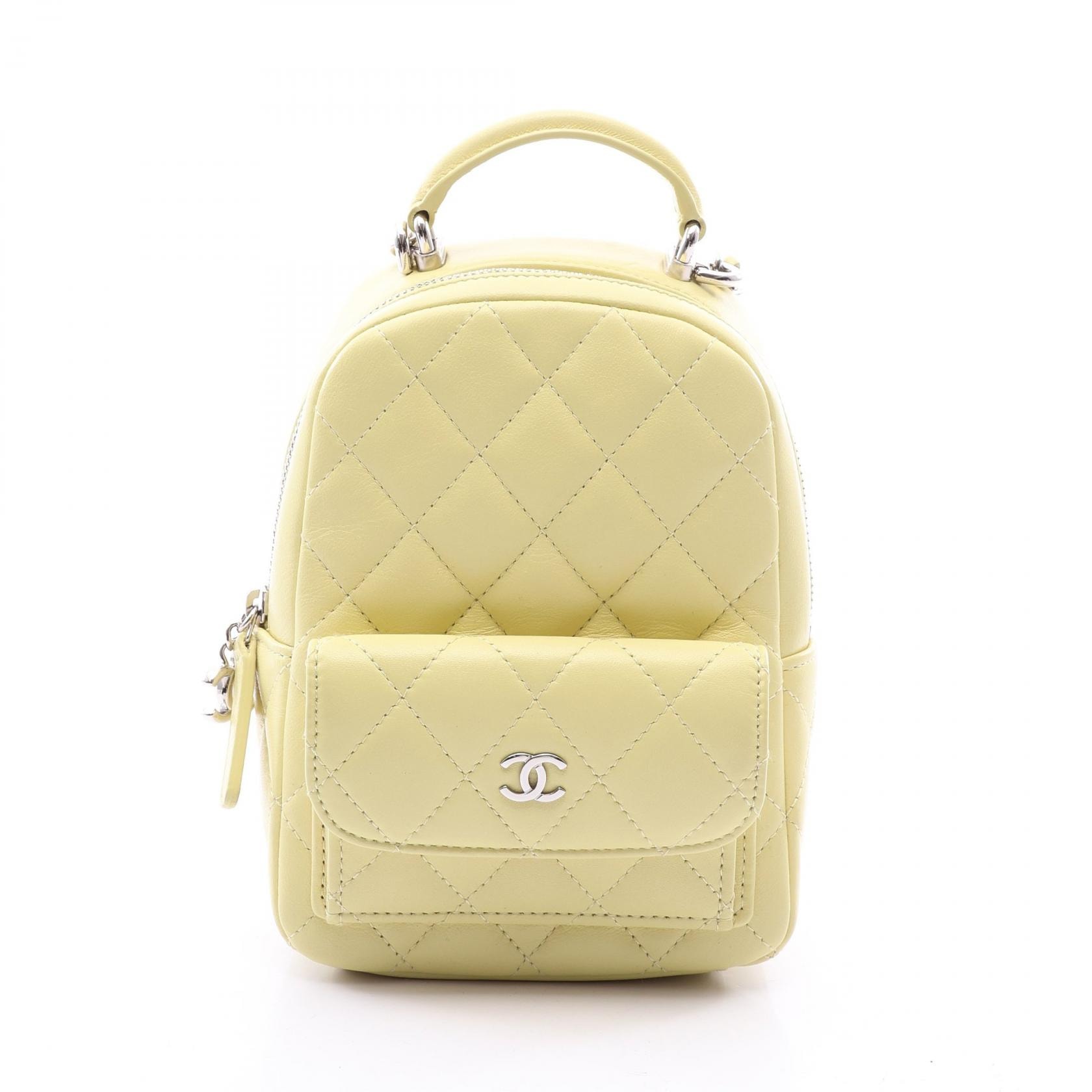 シャネル CHANEL マトラッセ リュックサック バックパック バッグ ラムスキン(羊革) レディース イエロー系 【中古】