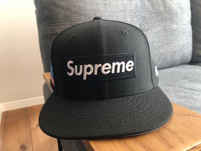 Supreme World Famous Box Logo New Era® "Black"
