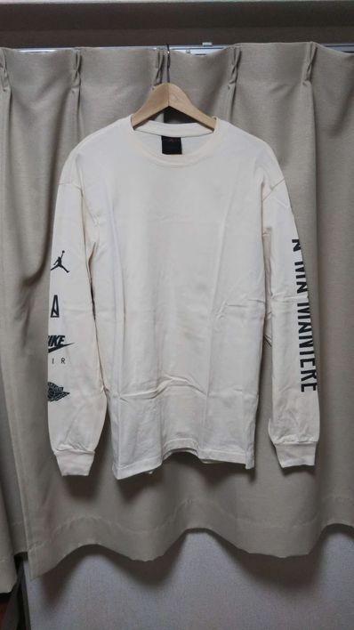 A MA MANIERE × JORDAN Long Tee "Light Cream/Black" CV3448-292 / CV3449-292
