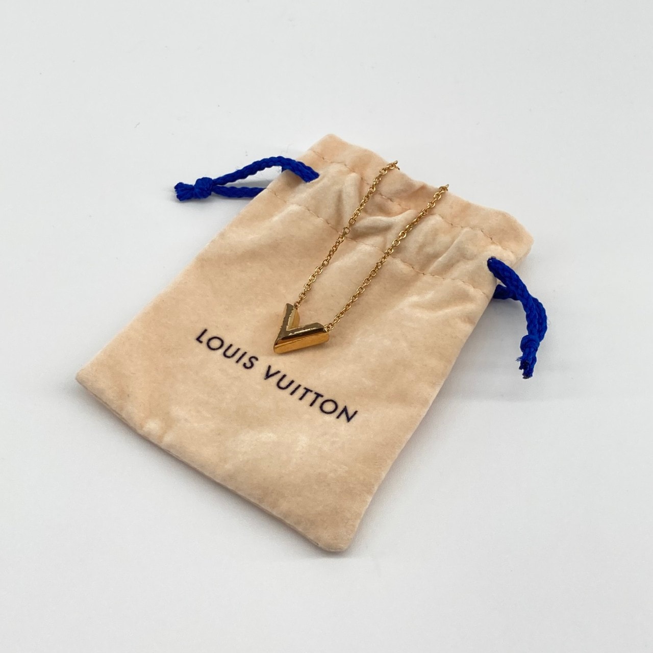 C (やや傷や汚れあり)】LOUIS VUITTON（ルイ・ヴィトン） エセンシャル