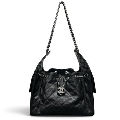 CHANEL 希少 極美品 シャネル 25SS シャネル25 スモール マトラッセ シルバー金具 チェーンショルダーバッグ AS5293 シャイニーカーフスキン レザー ブラック ワンショルダー ココマーク Aランク 鑑定済 中古 シャネルバッグ