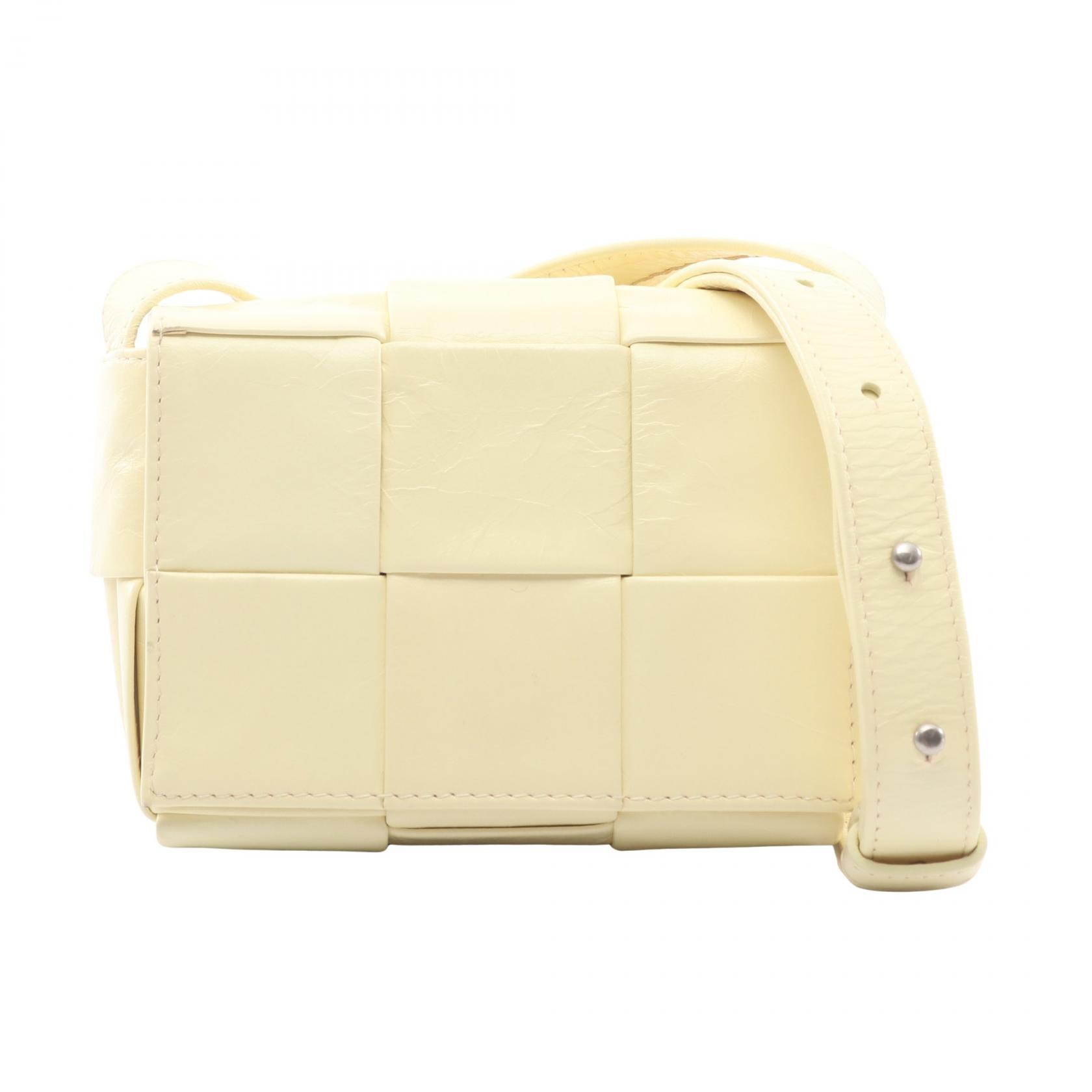 ボッテガヴェネタ BOTTEGA VENETA マキシイントレチャート カセット ミニ バッグ ショルダーバッグ バッグ レザー レディース イエロー系 【中古】