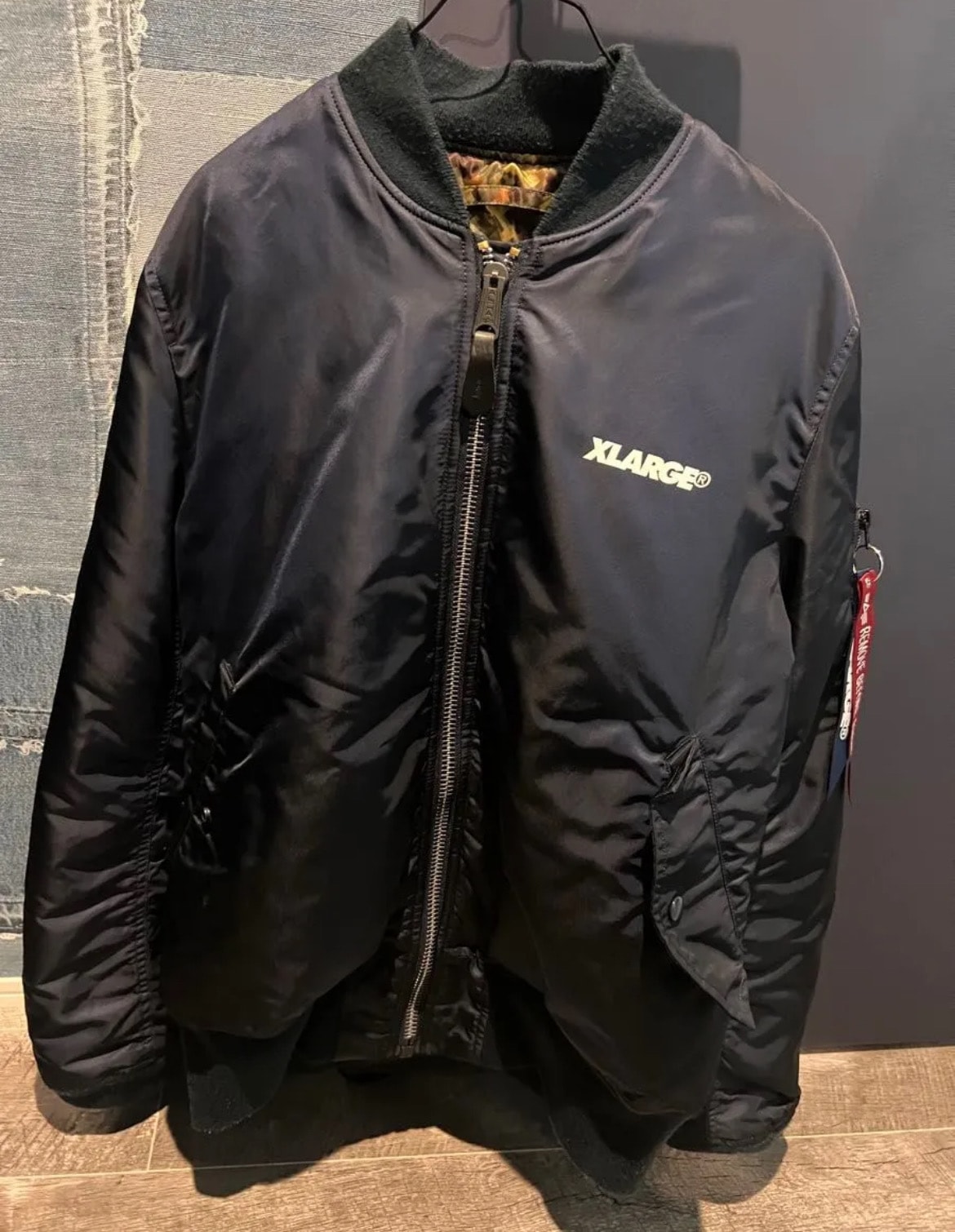 XLARGE/エクストララージ/MA-1/ALPHA/アルファ/フライトジャケット/ミリタリー/デジタルカモ/リバーシブル/LA