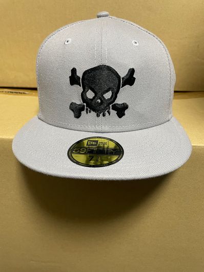 Supreme Skull New Era® "Grey"