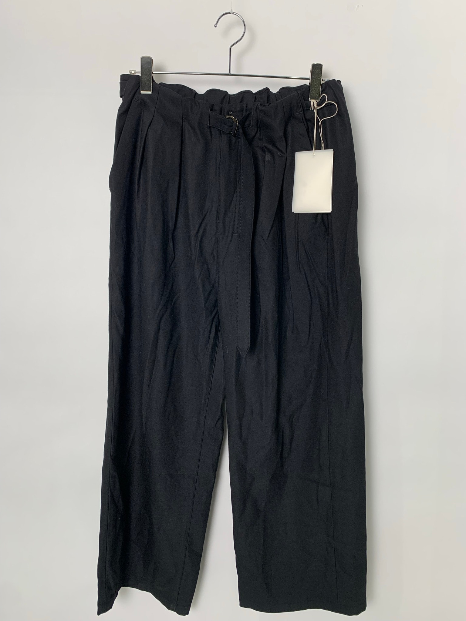 ANCELLM Backsatin Beltless Slacks "Black"