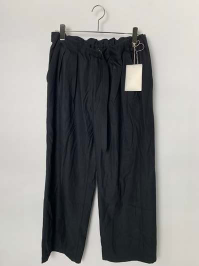 ANCELLM Backsatin Beltless Slacks "Black"