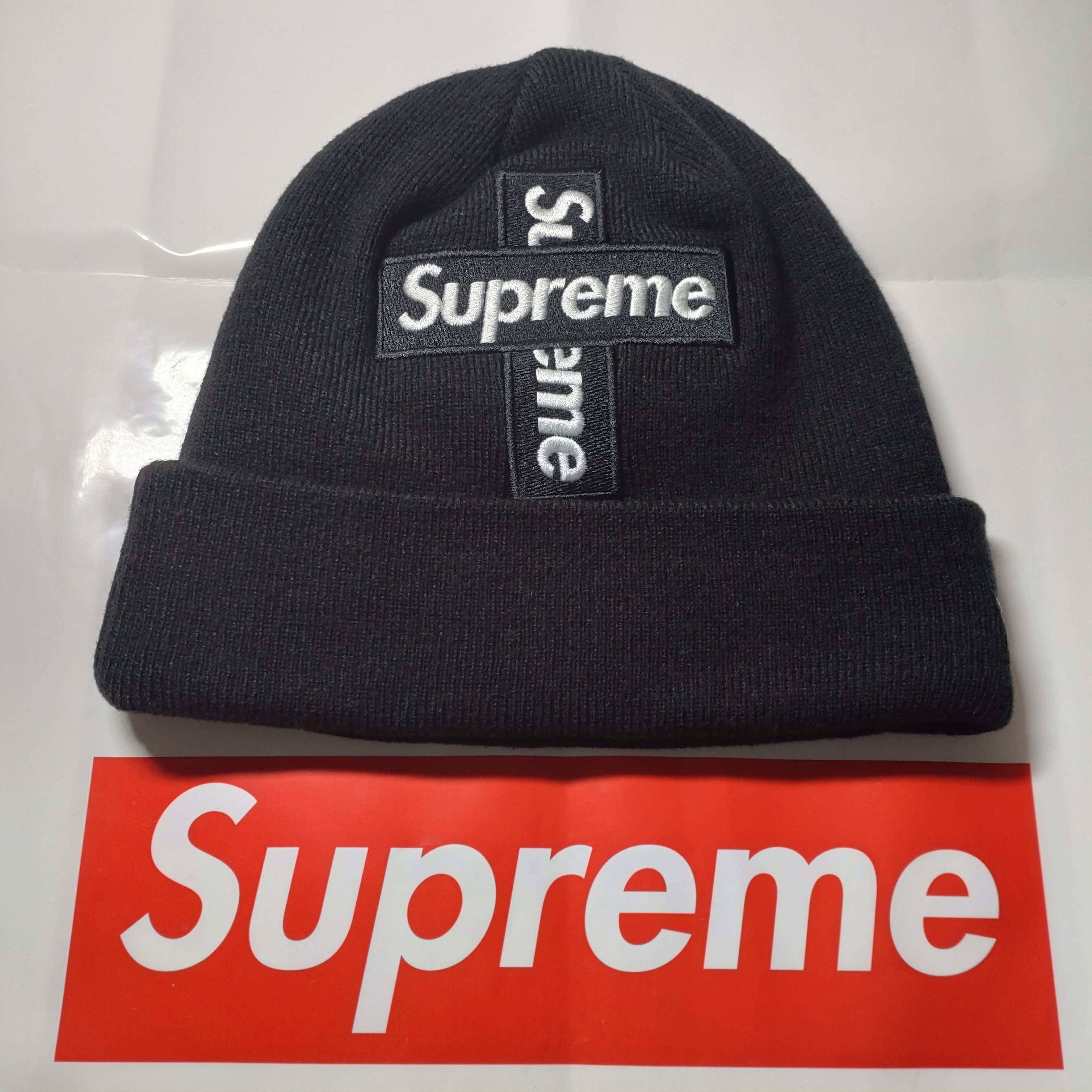 Supreme New Era® Cross Box Logo Beanie "Black"