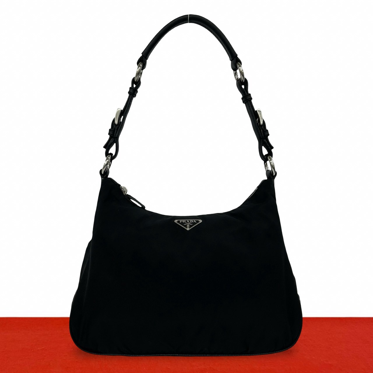 PRADA プラダ 三角ロゴ 金具 ナイロン レザー ショルダーバッグ ブラック
16753