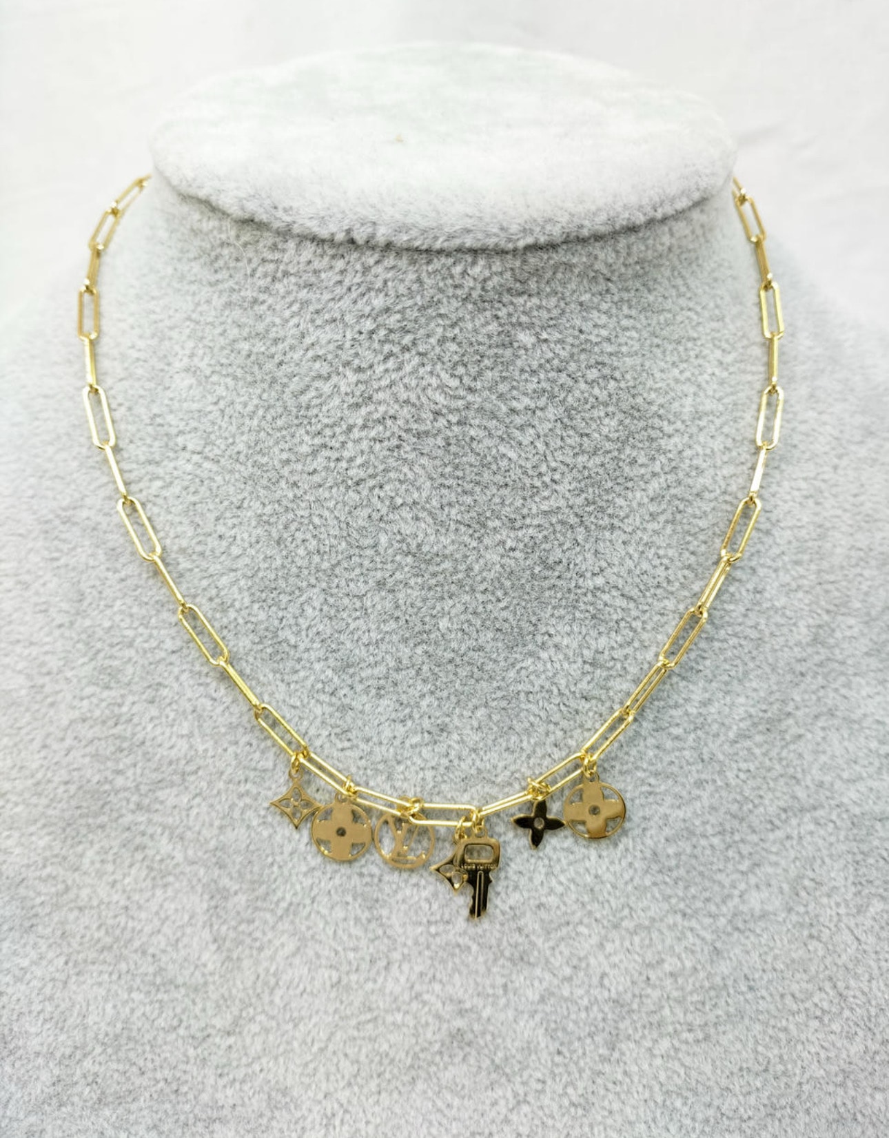 Louis Vuitton Roman Holidays Necklace "Gold"