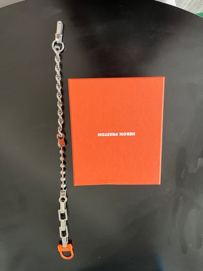 HERON PRESTON MULTICHAIN SQUARE NECKLACE "SILVERxORANGE"