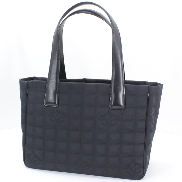 【新品・未使用】シャネル バッグ ニュートラベルライン トート PM 黒 ブラック B5 トートバッグ ハンドバッグ CHANEL レディース 軽い 軽量 ナイロン プレゼント ブランド ギフト人気 定番