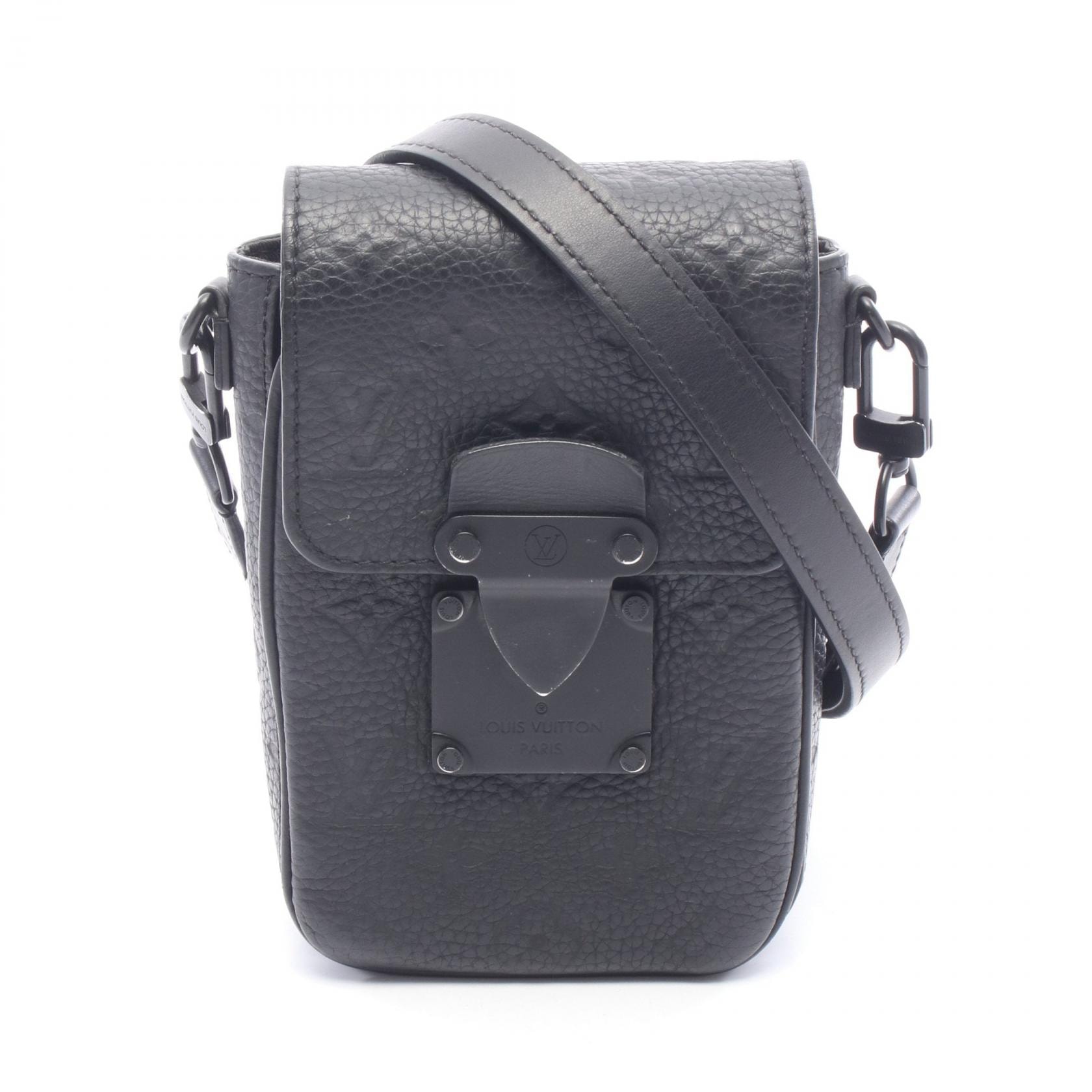 ルイ・ヴィトン LOUIS VUITTON Sロック ヴェルティカル ウェアラブル ウォレット トリヨンモノグラム ノワール ショルダーバッグ バッグ レザー メンズ ブラック系 M81524 【中古】