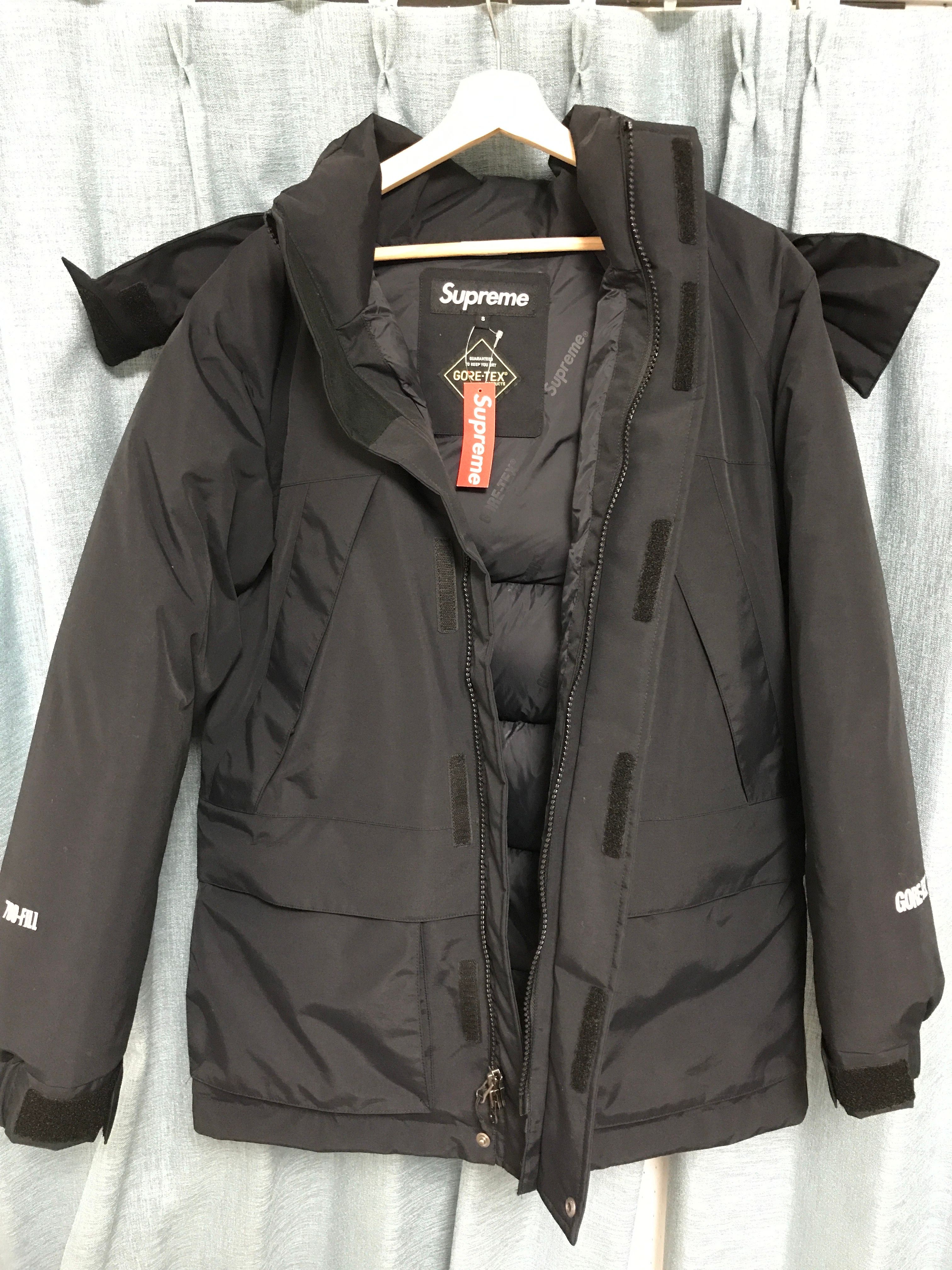 Supreme GORE-TEX 700-Fill Down Parka "Black"