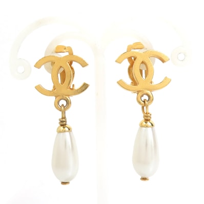 シャネル CHANEL イヤリング ココマーク メタル/フェイクパール ゴールド/ホワイト レディース【中古】 e62113a