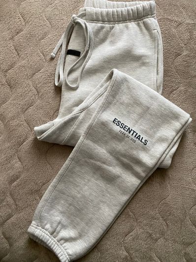 FEAR OF GOD ESSENTIALS SWEATPANT "Light Heather Oatmeal"