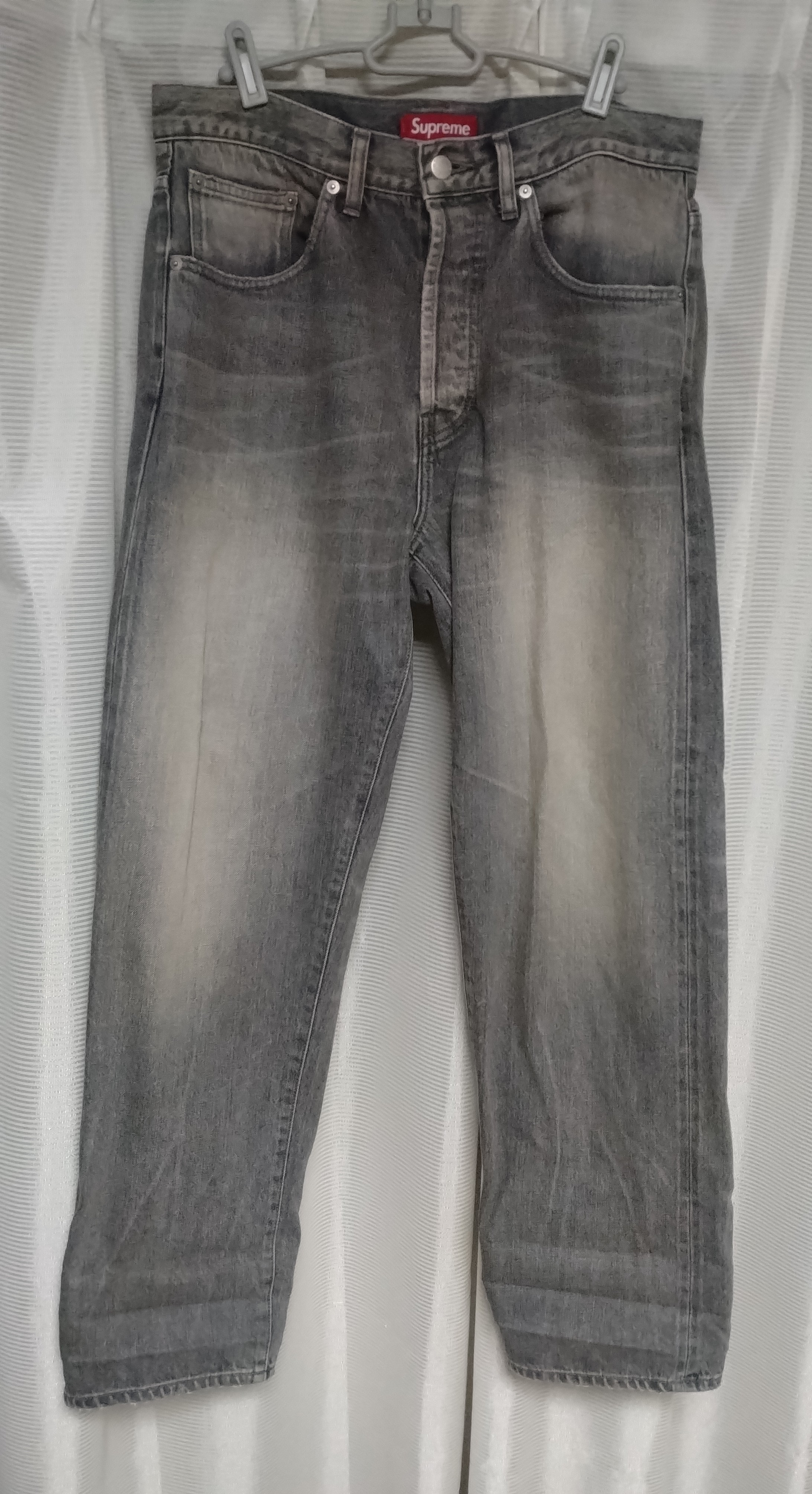 Supreme Distressed Loose Fit Selvedge Jean "Washed Grey" (25SS)