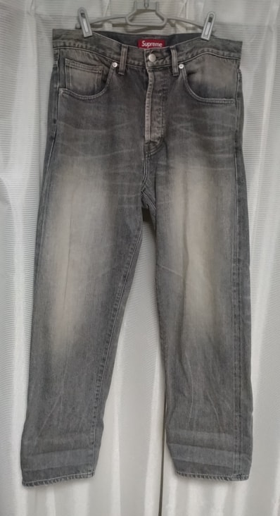Supreme Distressed Loose Fit Selvedge Jean "Washed Grey" (25SS)