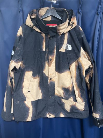 Supreme x The North Face Bleached Denim Print Mountain Jacket "Black"