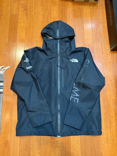 Supreme x The North Face Split Taped Seam Shell Jacket "Black"