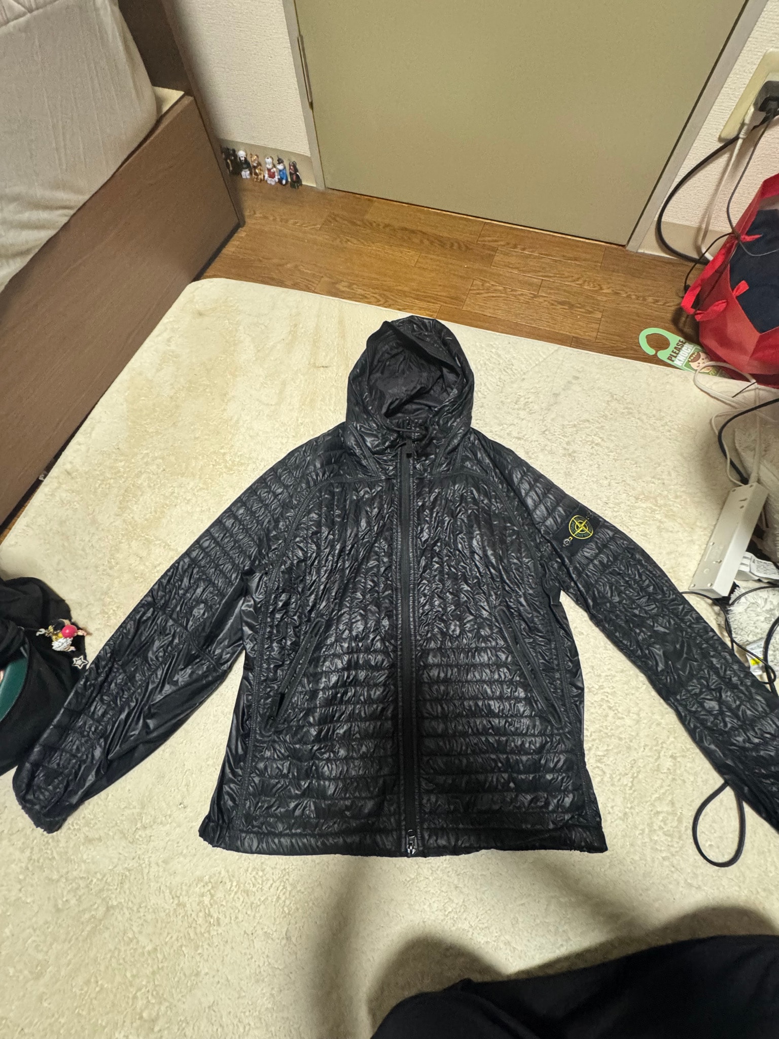 Stone Island 43232 Pertex Quantum Made From Netplus With Primaloft Insulation Technology "Black"