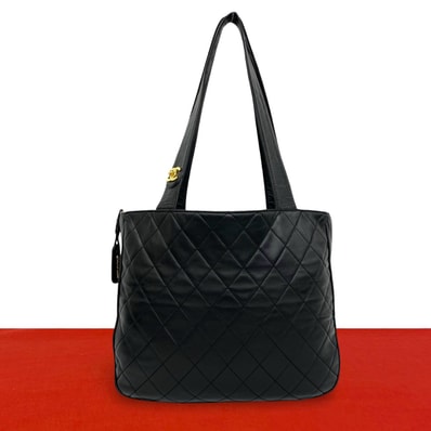CHANEL シャネル マトラッセ ココマーク ラムスキン トートバッグ ブラック
33477