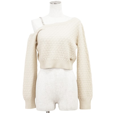 【極美品】CHANEL シャネル ニット カシミヤ オフショルダー 36 レディース P75686 23AW COCOマーク ロゴ ゴールドチェーン チャーム クロップ アシンメトリー ポップコーン 短丈 トップス アイボリー 伊製 ヴィルジニー ヴィアール期