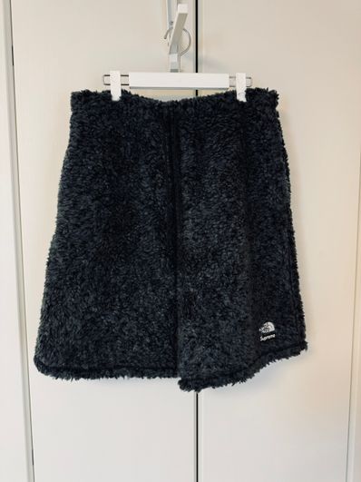 Supreme x The North Face High Pile Fleece Short "Black"
