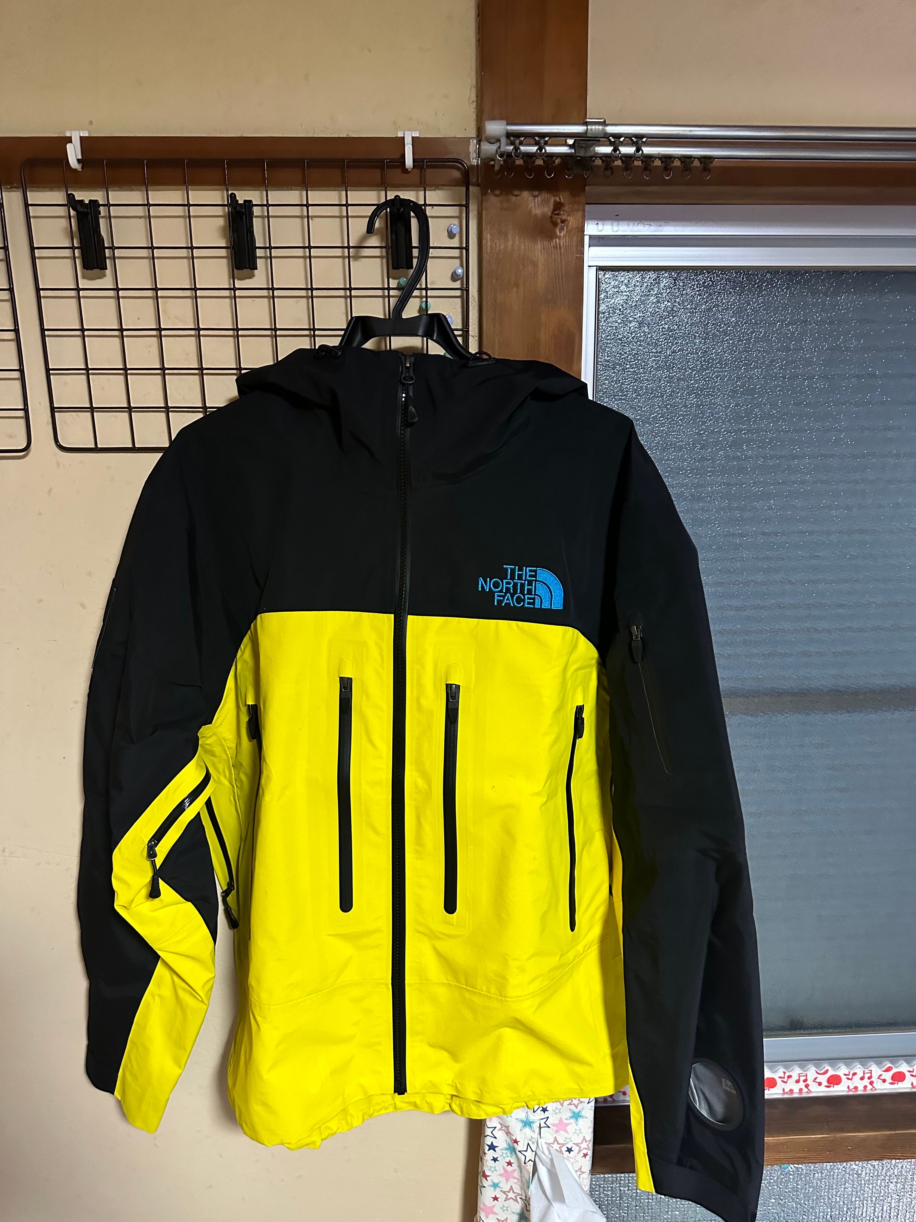 Supreme x The North Face Taped Seam Shell Jacket "Yellow"