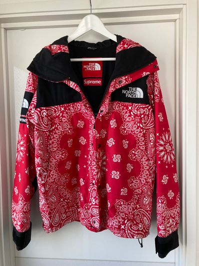 Supreme The North Face Bandana Mountain Parka "Red"