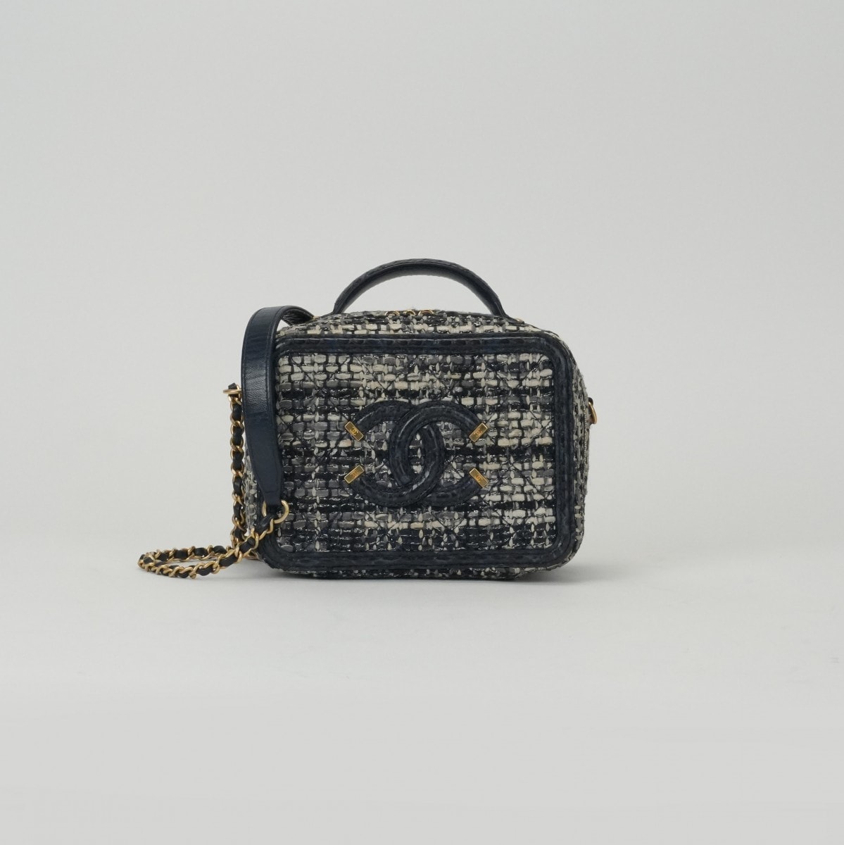 シャネル CHANEL マトラッセ CCフィリグリー バッグ トートバッグ ショルダーバッグ パイソン ツイード ブルー ネイビー Blue Navy 青 紺 ゴールド金具 ハンドバッグ チェーンショルダーバッグ