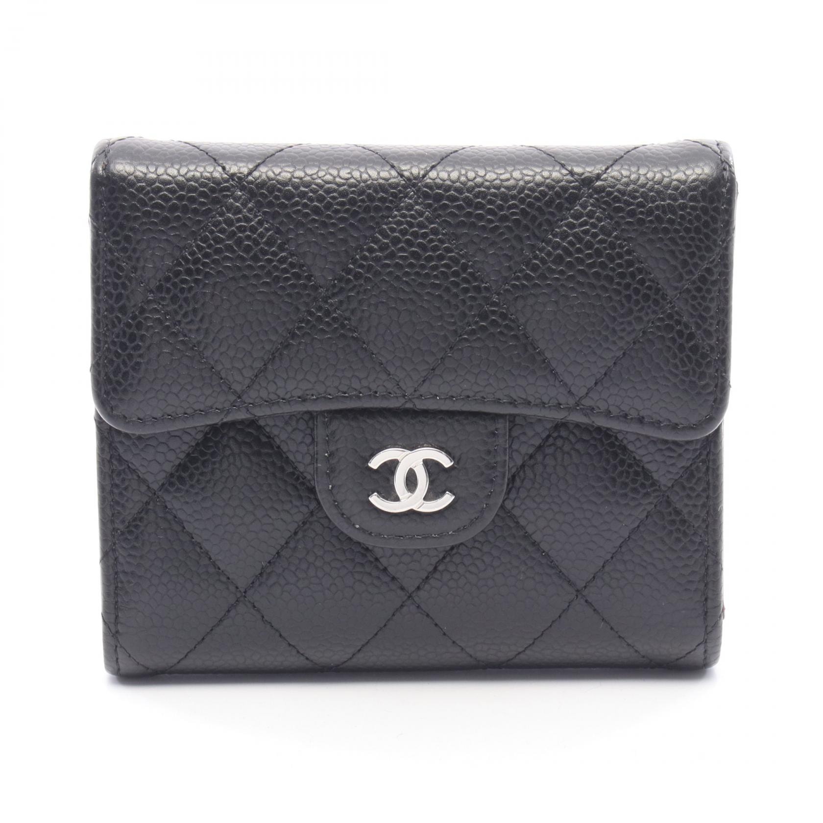 シャネル CHANEL クラシック スモール フラップ ウォレット 三つ折り財布 財布 キャビアスキン(グレインドカーフ) レディース ブラック系 【中古】