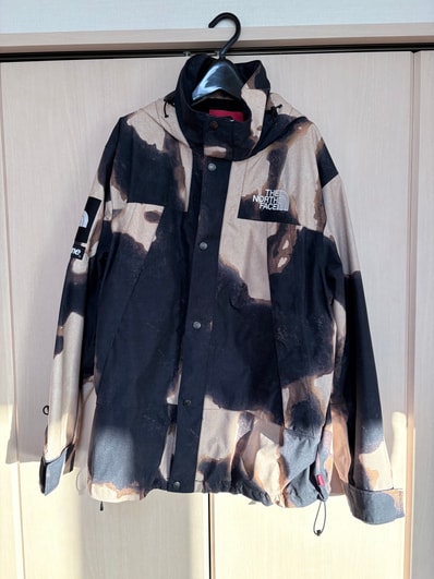 Supreme x The North Face Bleached Denim Print Mountain Jacket "Black"