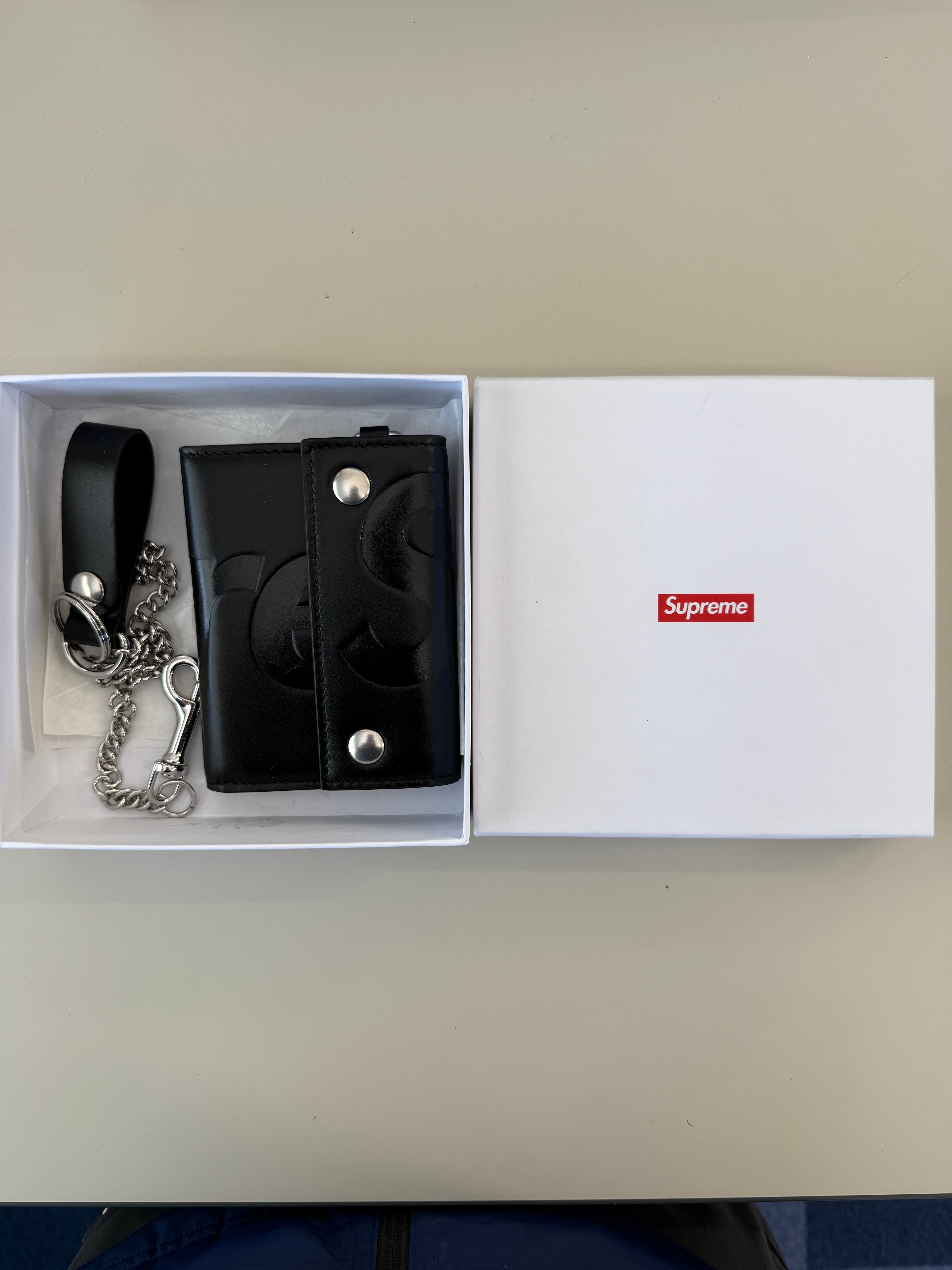Supreme Leather Chain Wallet (25FW) 