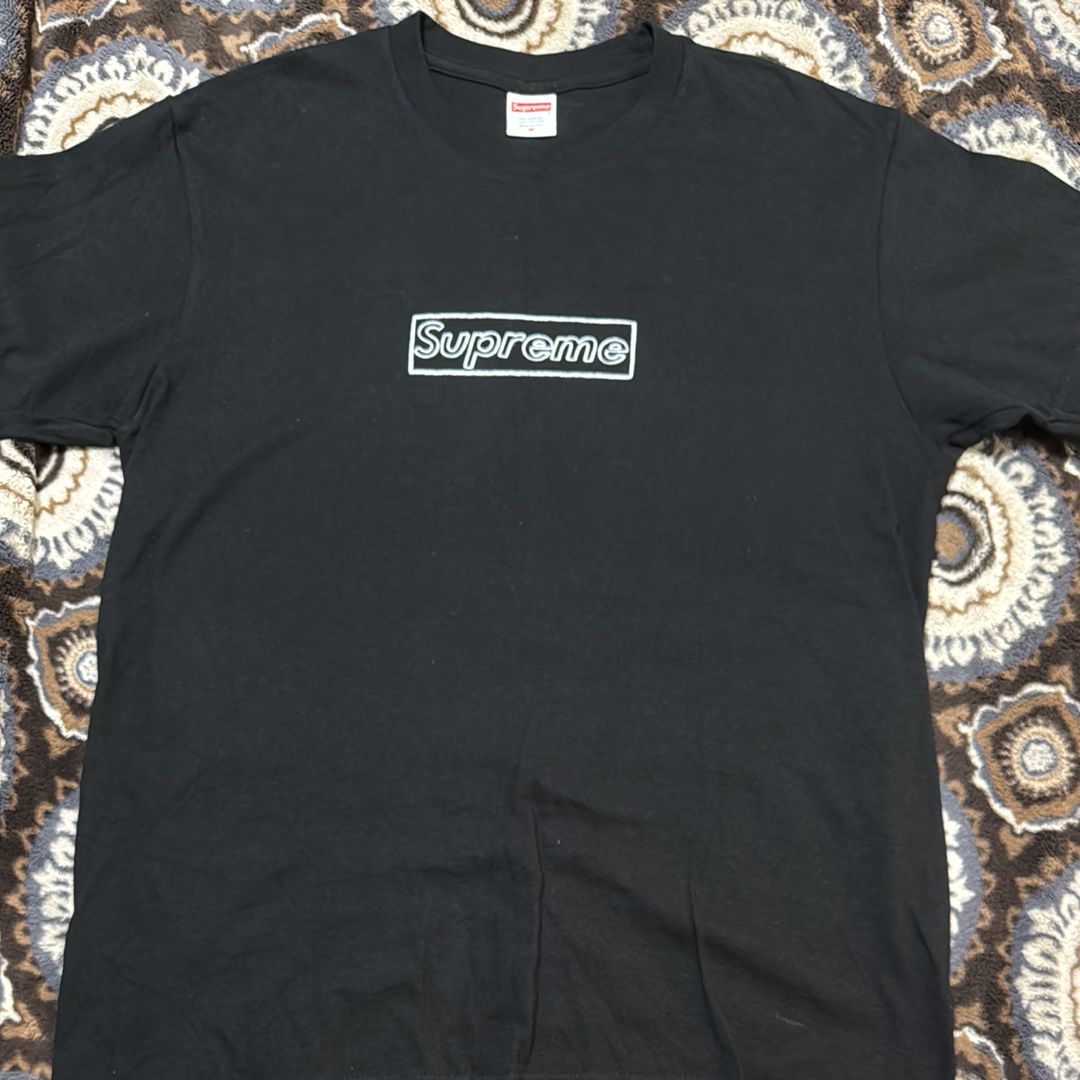 Supreme KAWS Chalk Logo Tee "Black"