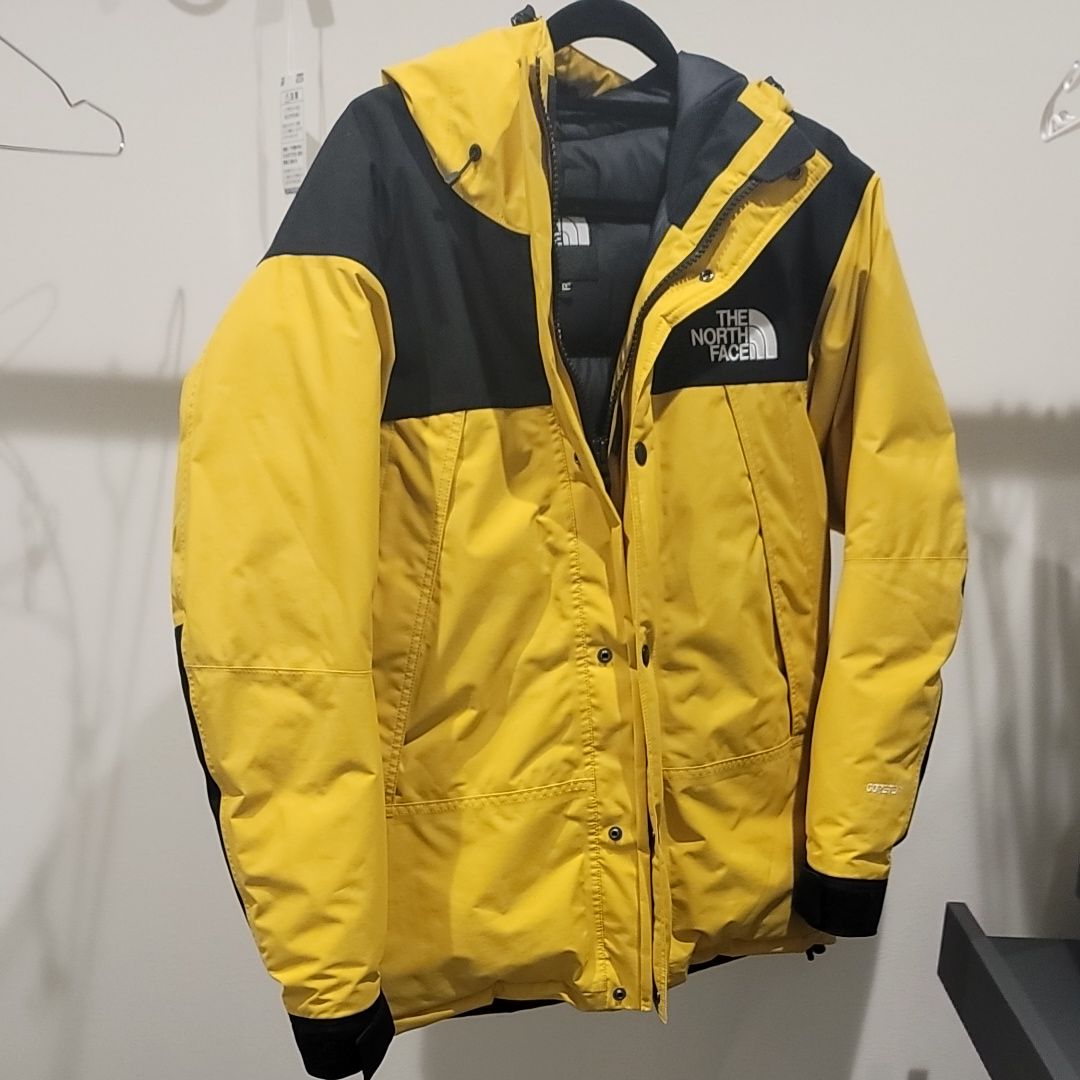 The North Face Mountain Down Jacket "Arrowwood Yellow(AY)"