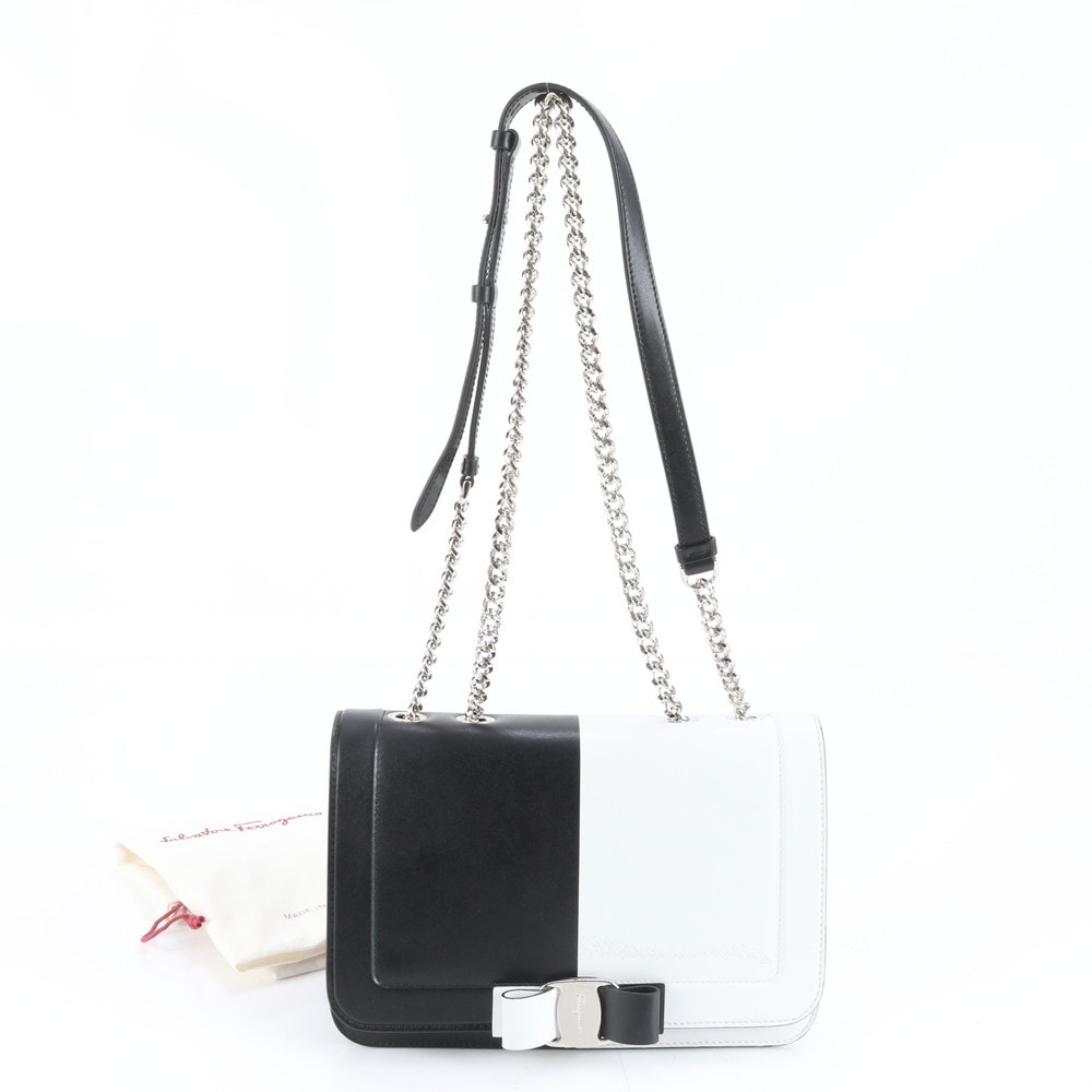 ■極美品 サルヴァトーレフェラガモ ヴァラリボンチェーンショルダーバッグ