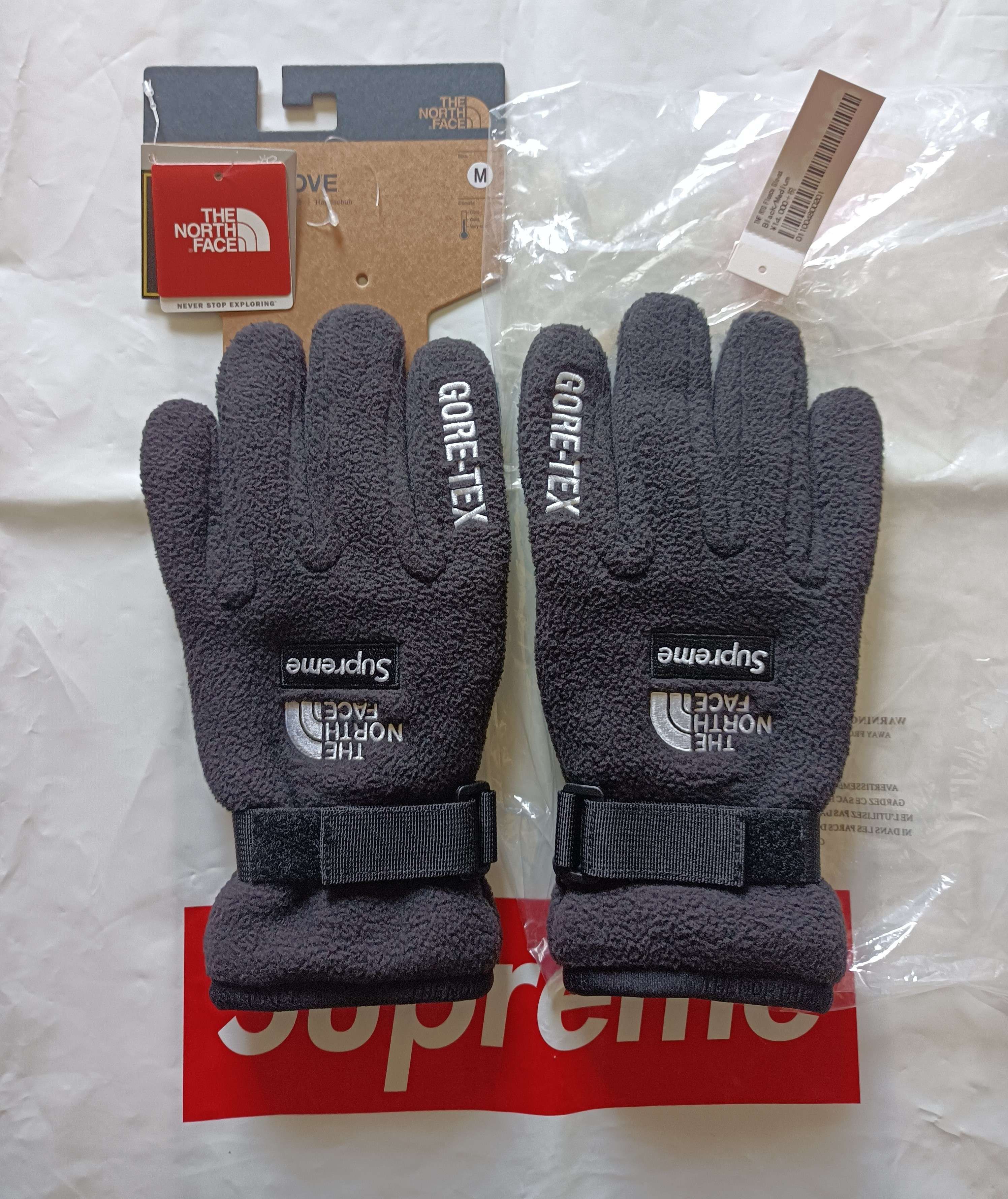 Supreme x The North Face RTG Fleece Gloves "Black"