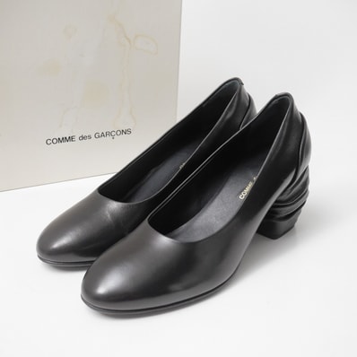 ■美品■COMME des GARCONS コムデギャルソン パンプス サイズ36 1/2 ドレープヒール チャンキーヒール レザー ブランド古着【中古】20260528/RA9465