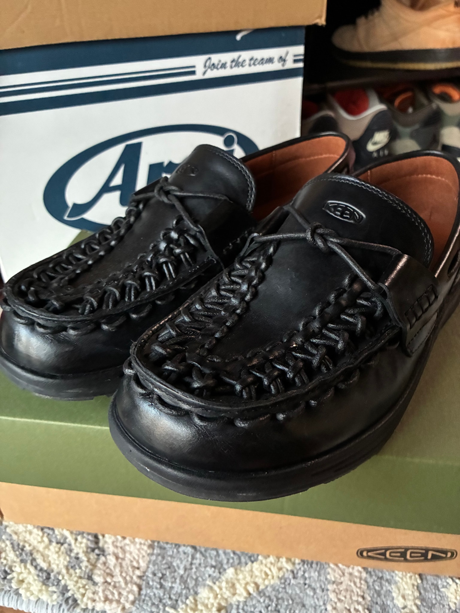 KEEN Uneek Loafer "Nocturnal Black"