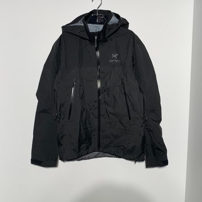 ARC TERYX BETA AR JACKET "Black" X000007339