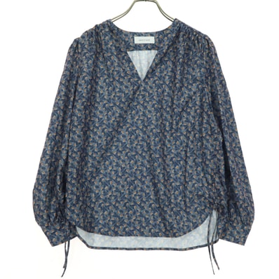 美品 Adam et Rope' アダムエロペ 花柄 総柄 長袖 Vネック ブラウス F ブルー系